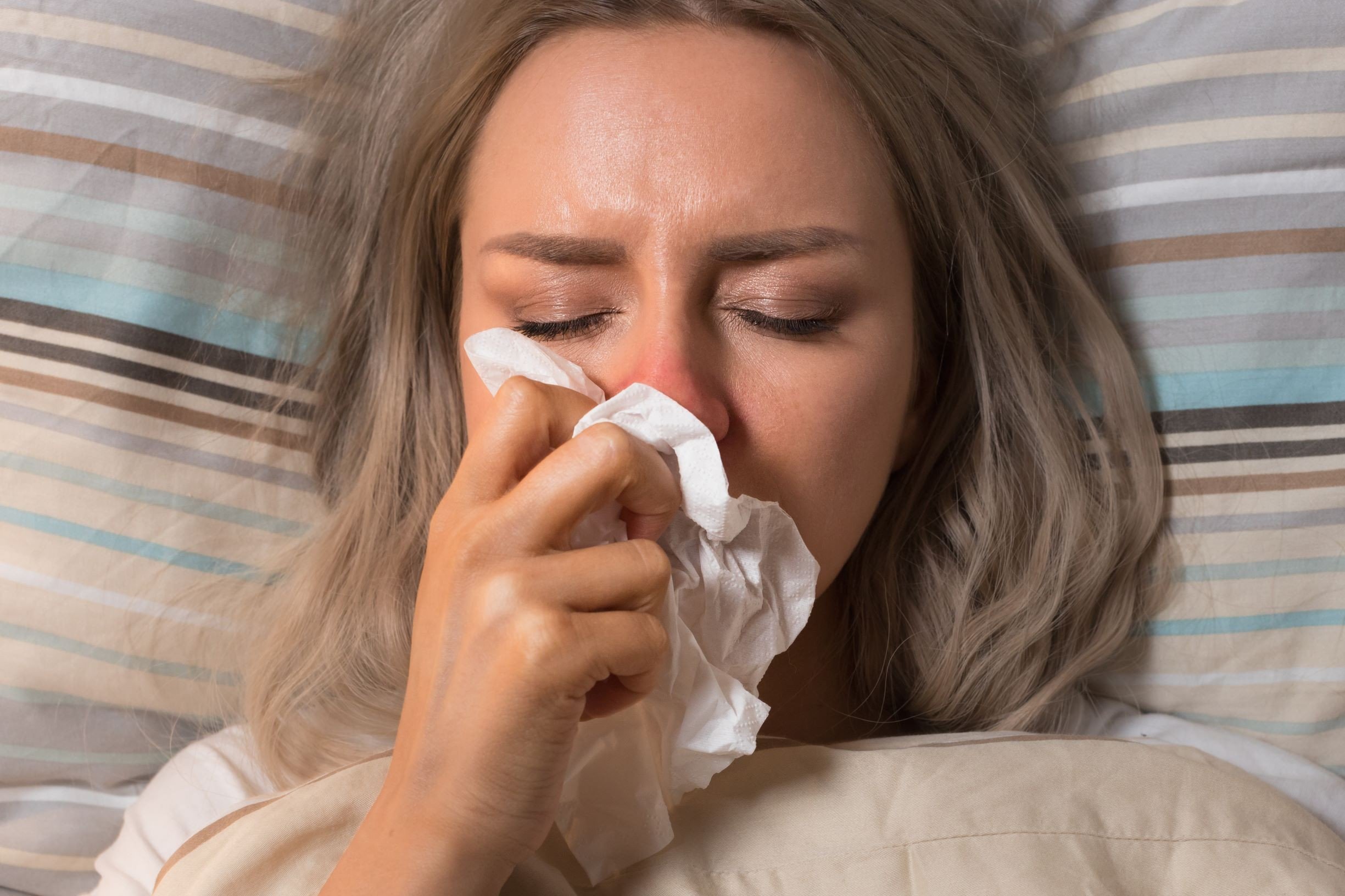 Cómo hacer una higiene nasal para limpiar las vías respiratorias