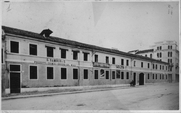 1906